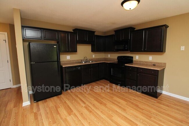 Photo - 1721 Thistlewood Dr