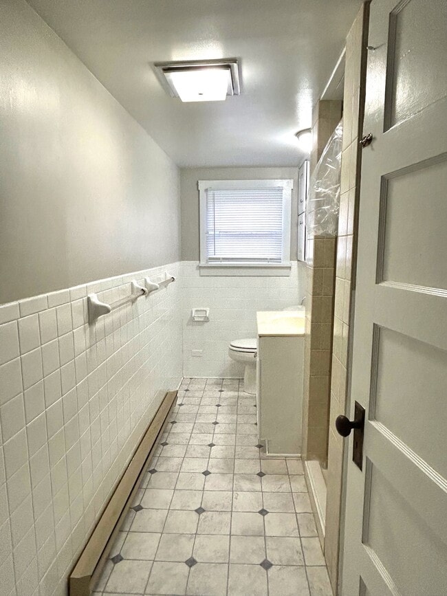 Photo - 445 Bryarly Rd