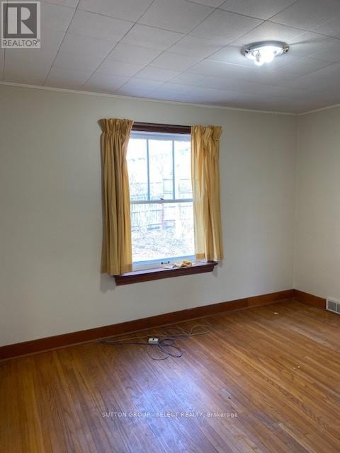 Photo - 372 Cedar Ave