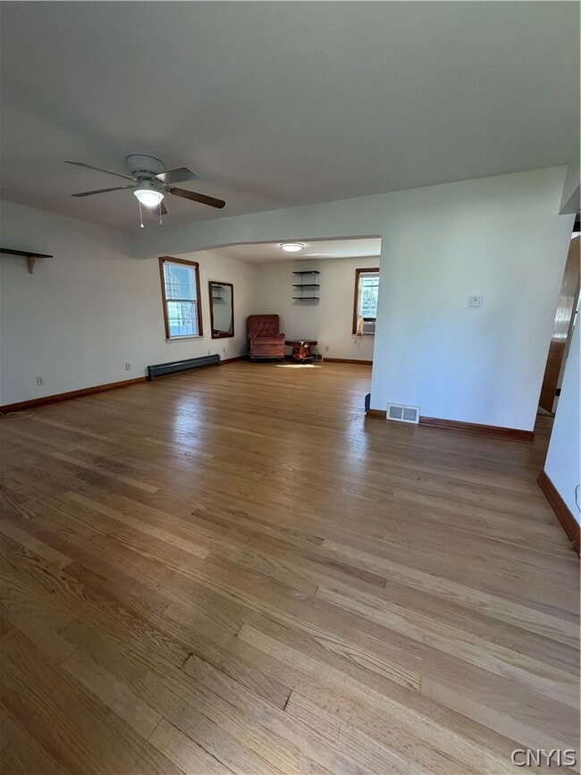 352 Wainwright Ave