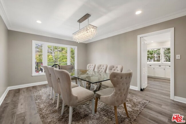 Photo - 735 Thayer Ave