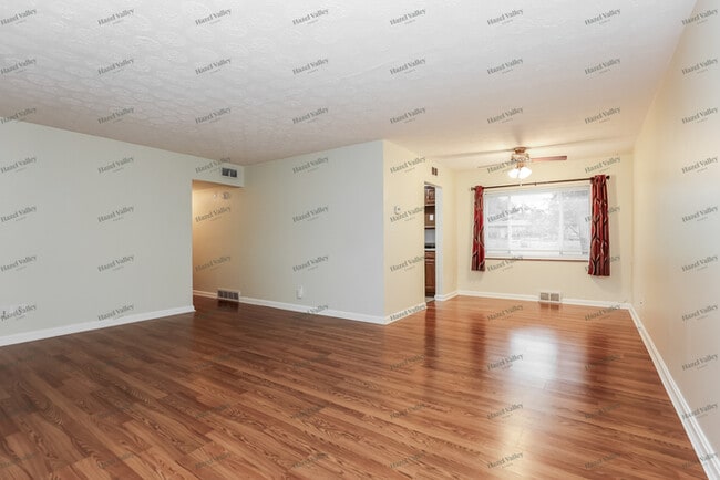 Photo - 7987 West Chester Rd