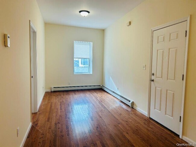Photo - 16 Schneider Ave Unit 1