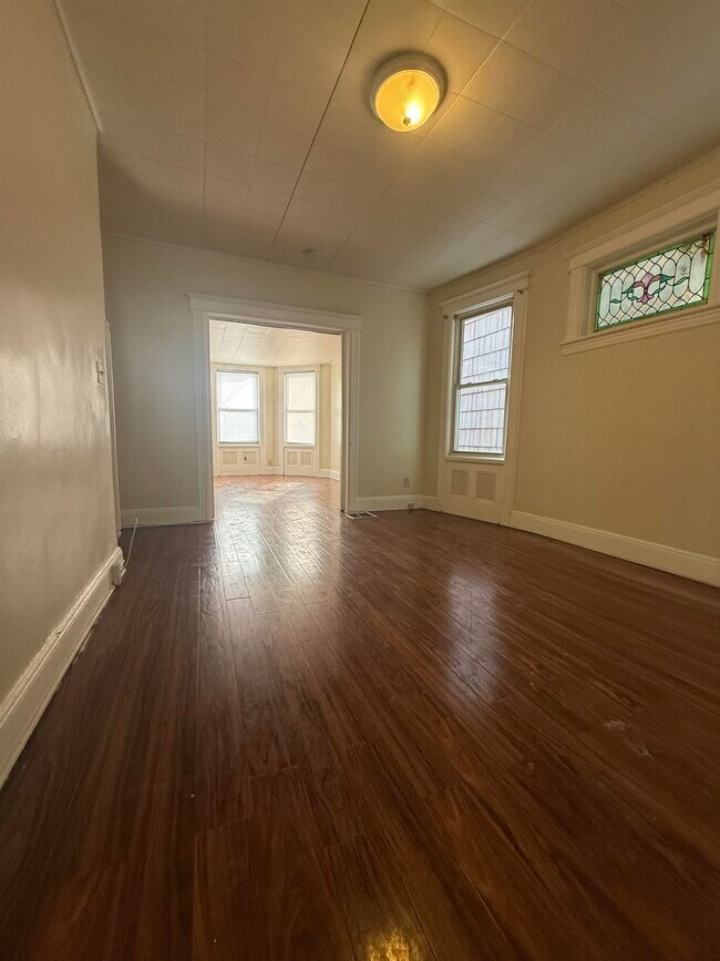 Photo - 71 Rutgers Ave