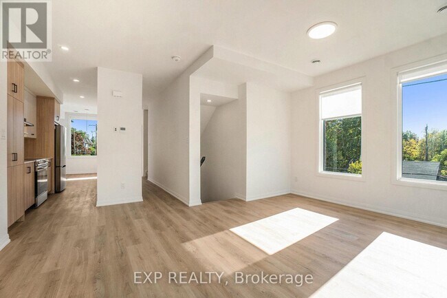 Photo - 251 Castor St Unité 8