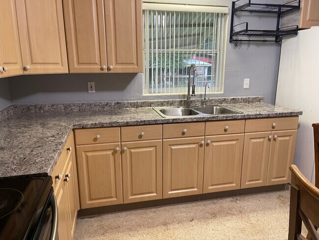 Photo - 2315 Coolidge Rd