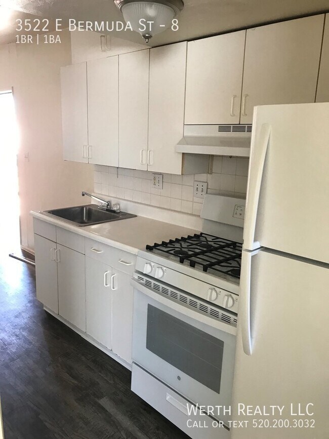 Photo - Quaint 1 Bed/ 1 Bath With Private yard! Qu... Unit 8