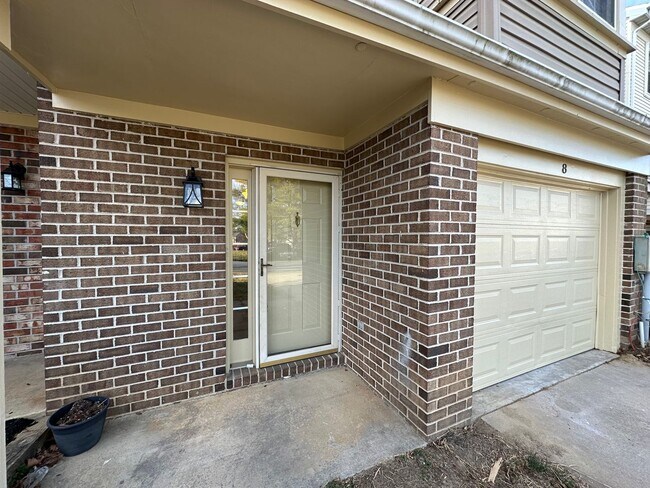 Photo - Charming 3 Bedroom/2.5 Bathroom Townhome with Attached Garage in Reisterstown, MD!