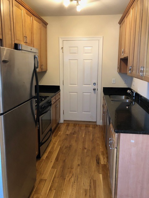 Photo - 4548 W George St Unit 2