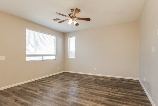 Photo - 2526 S 90th Glen