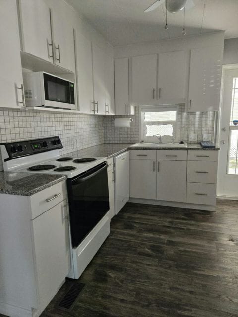 Photo - 409 49th Ave Terrace W