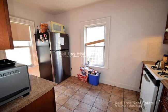 Photo - 27 Pratt St Unit 2