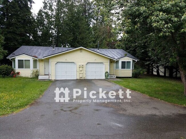 2 Bedroom Duplex in Central Kitsap - 2 Bedroom Duplex in Central Kitsap House