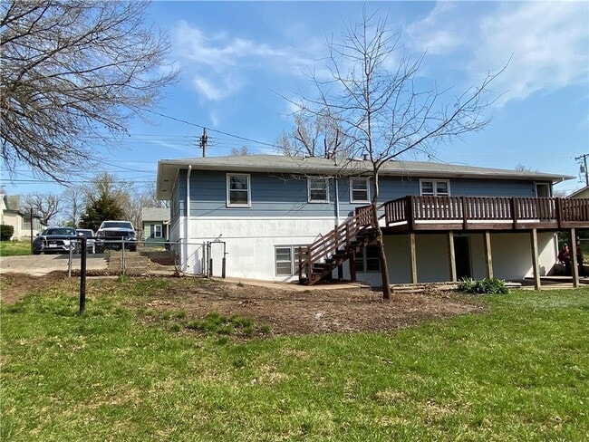 Photo - 704 E Culton St