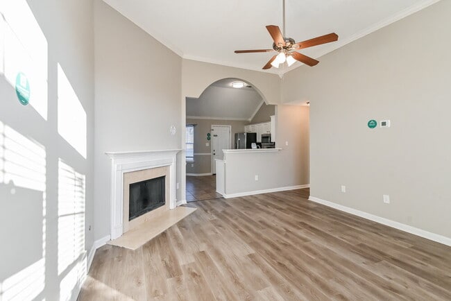 Photo - 7140 Hunter's Forest Dr