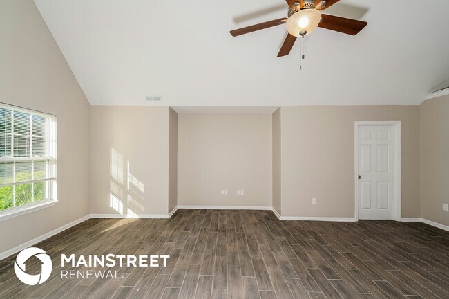 Photo - 1282 Railroad Dr