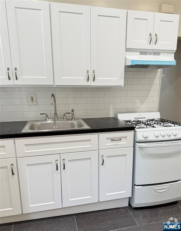Building Photo - 127 Jewell St Unit 4-4 Rental