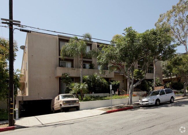 Spencer Plaza - Spencer Plaza Apartments