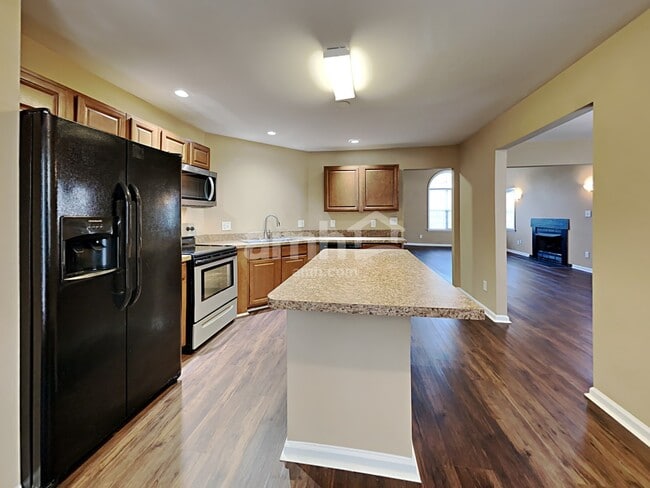 Photo - 4400 Oakshyre Way