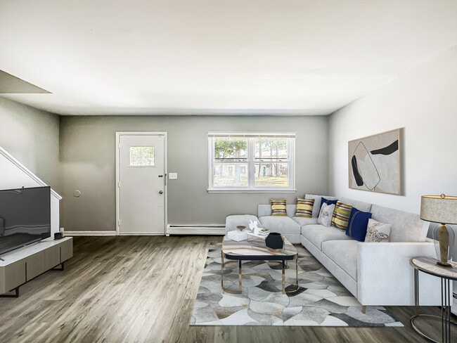 Photo - Tarkiln Park Apartments