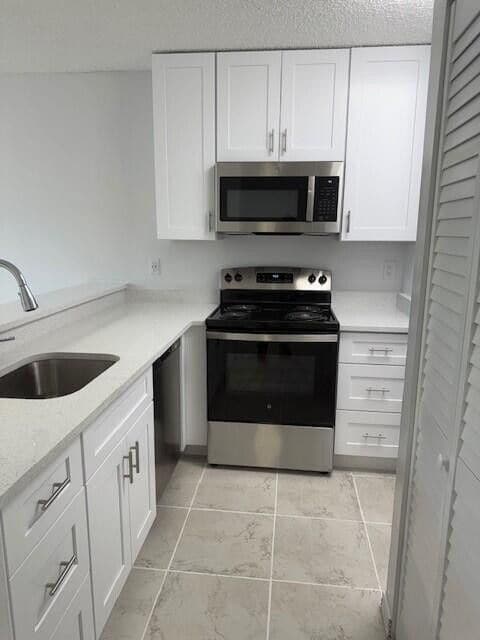 Photo - 2204 Glenmoor Dr