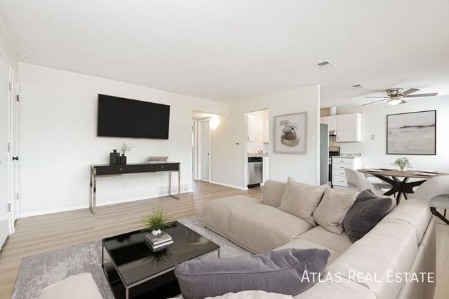 Building Photo - 9401 W 65th Ave Rental
