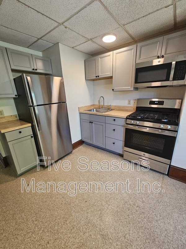 465-467 Colchester Avenue - 2