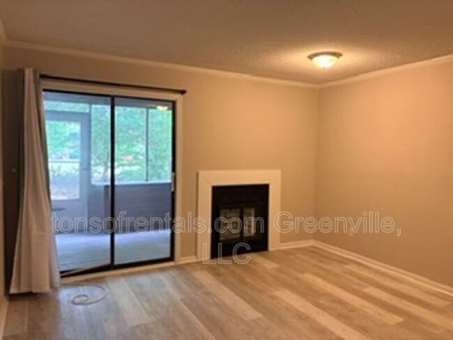 Building Photo - 805 Stallings Rd Unit 109