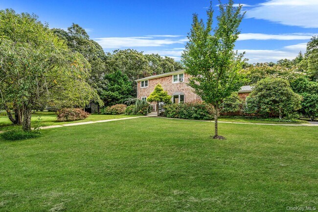 Photo - 19 Pine Tree Ln