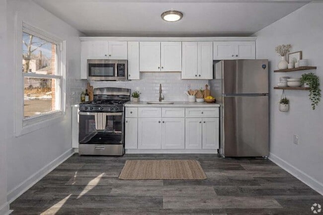 1BR, 1BA - Kitchen - Virtually Staged - Jefferson Gardens