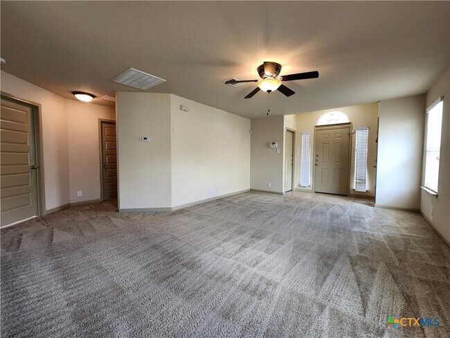 Photo - 789 Great Oaks Dr
