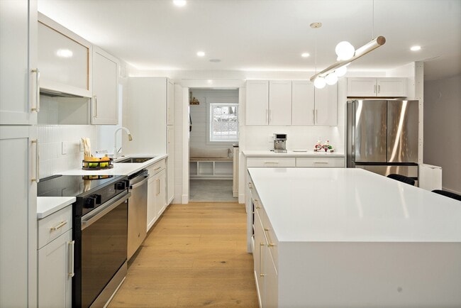 Photo - 355 Maynard Rd