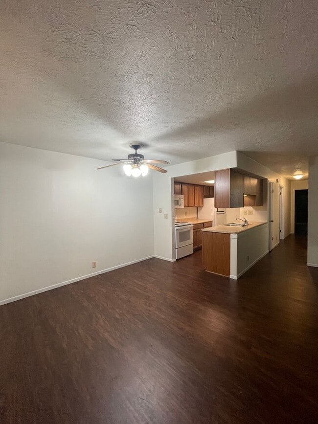 Photo - Adams Earl-900 N 21st