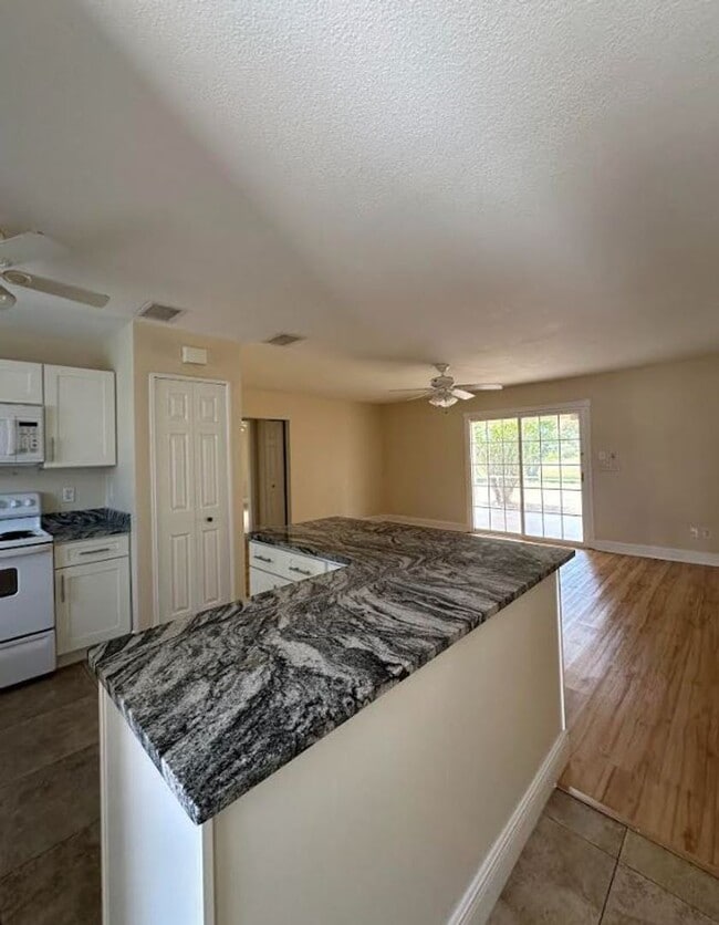 Photo - Beautiful 2 Bedroom 2 Bath with garage