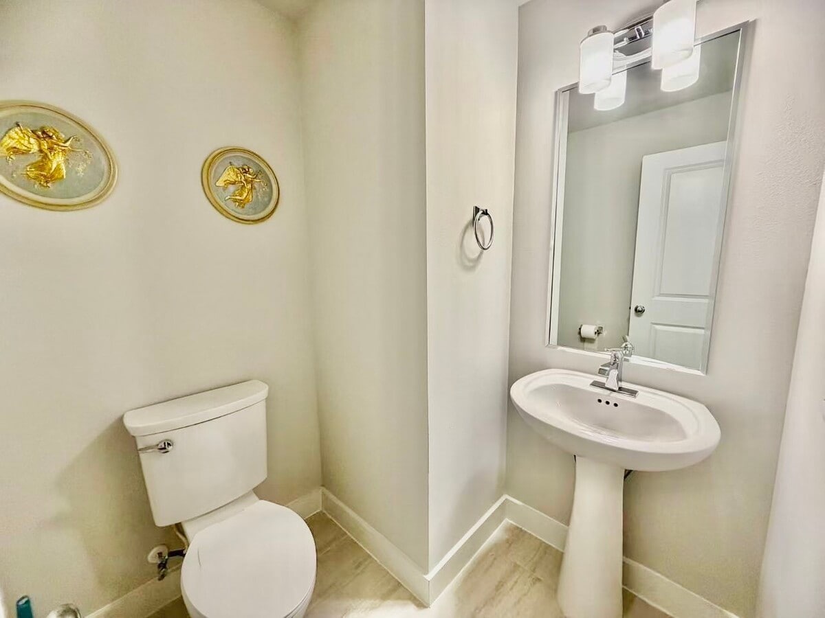 Photo - 1254 N Post Oak Rd