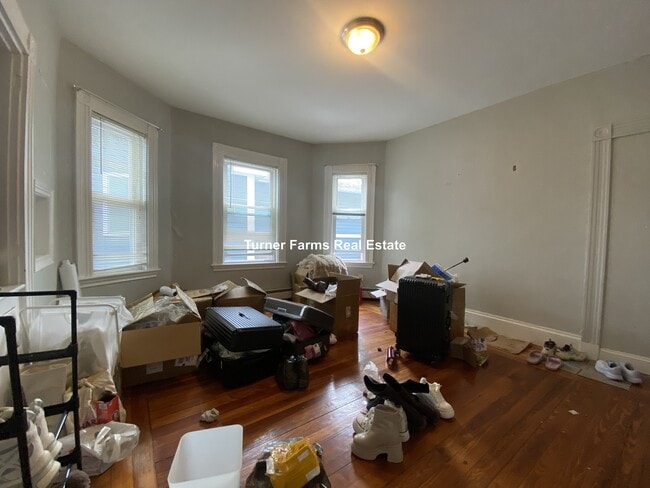 Building Photo - 173 Rindge Ave Unit 2L