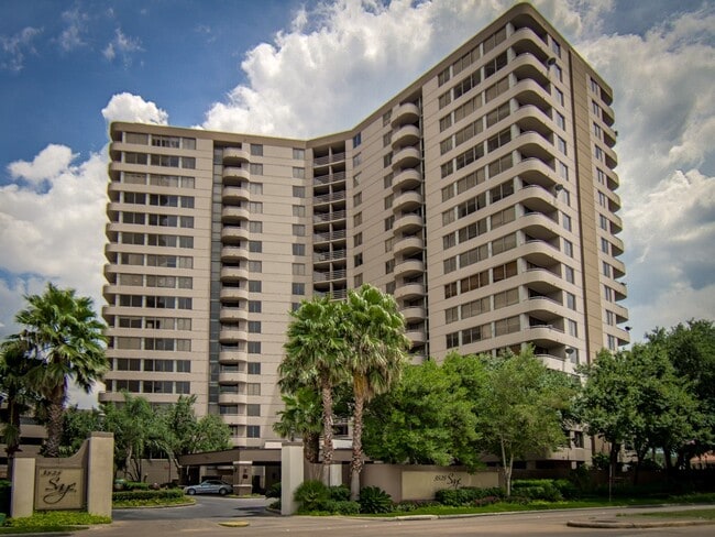 Building Photo - 3525 Sage Rd Unit 305 Rental