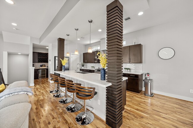 Photo - 4309 Marina St