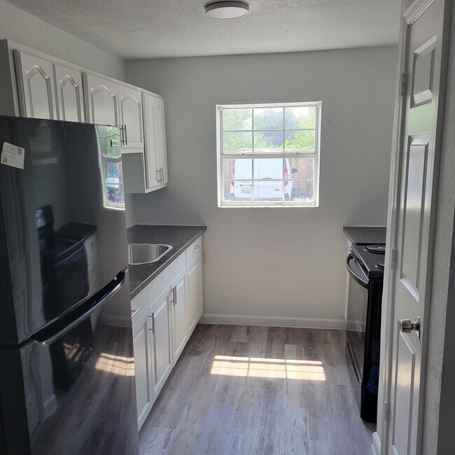 Photo - 4525 Weaver Rd Unit 19