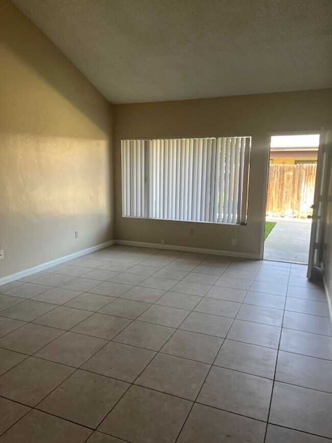 Photo - 7613 Quailwood Dr Unit 7613-B