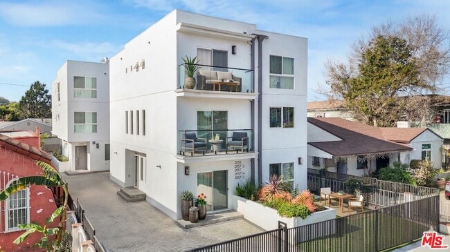 Photo - 2057-2054 S Garth Ave