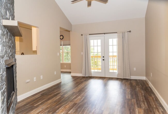 Photo - Condo Living 26 Hundred sq Ft!!