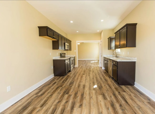 3700 Red Maple Wy
