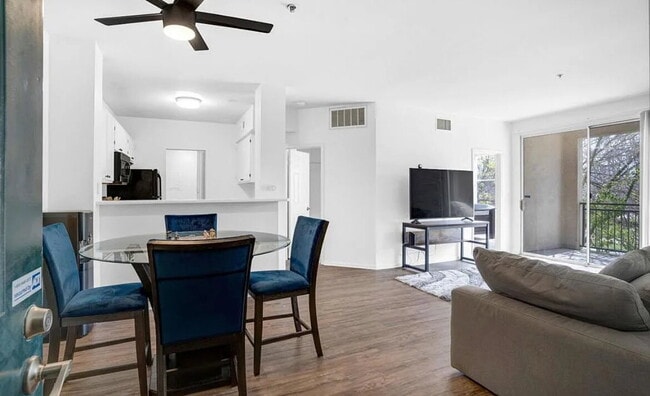 Building Photo - Rare 1 bedroom in Otay Ranch community. Tu... Rental