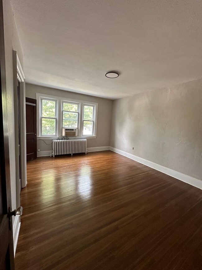 Dormitorio n.º 1 - 2242 Ferry St