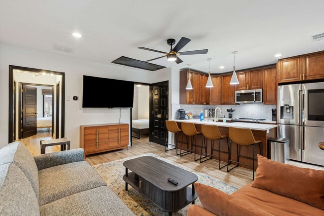 Photo - 309 N McLean Blvd Unit SI ID1608503P
