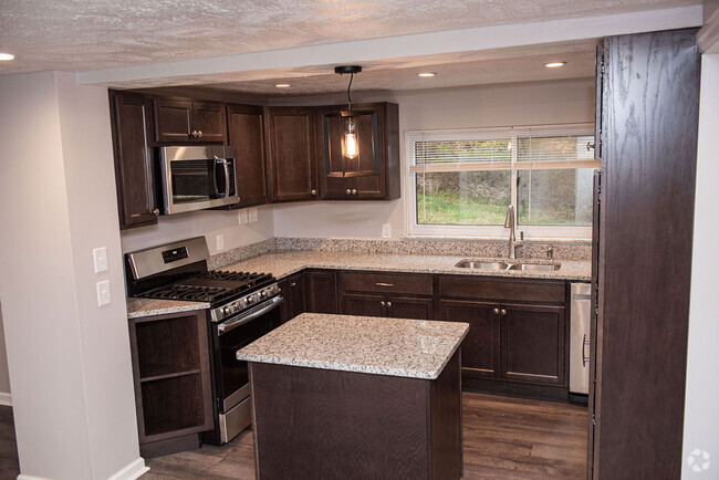 Building Photo - 2409 W Hardies Rd Rental
