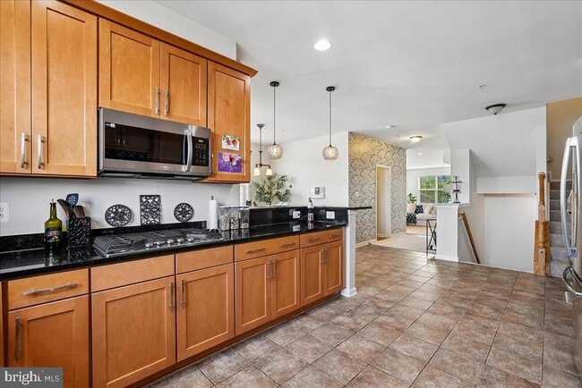 Photo - 43610 Hampshire Crossing Square Unit AD-205