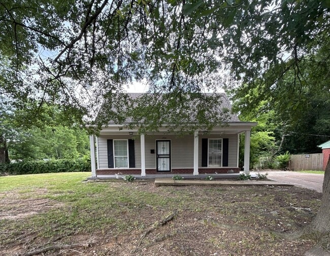 Photo - 1430 Stacey St House