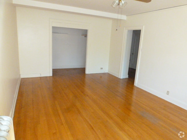 Building Photo - 440 N Park Ave Rental